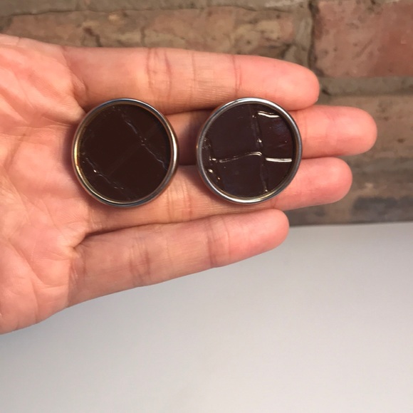 VINTAGE Deep brown maroon textured earrings - Picture 1 of 3